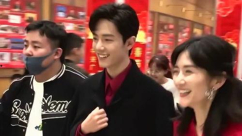 跟随明星的粉丝,揭秘明星粉丝背后的故事