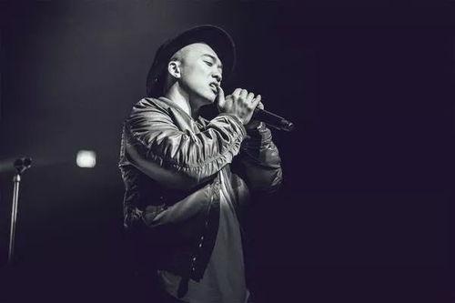 香港鲜肉明星帅哥,颜值与实力并存，帅气魅力席卷娱乐圈