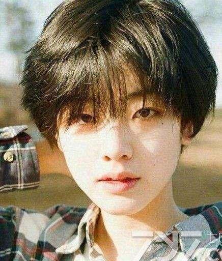网红小孩发型短发男生,网红小孩引领时尚发型新风尚