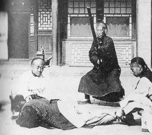 明星笞刑,揭秘娱乐圈背后的残酷真相