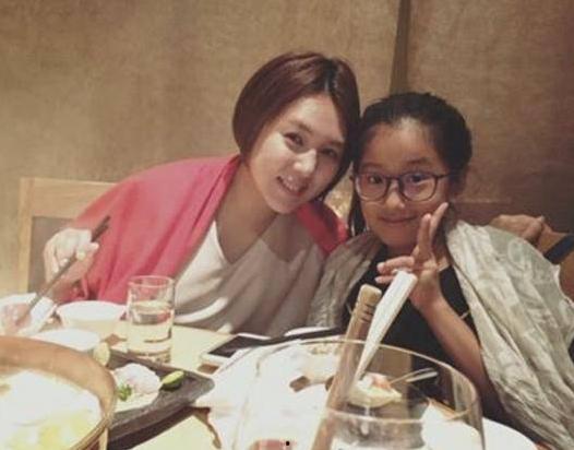 贾静雯前夫爆料照片视频,真相揭秘！