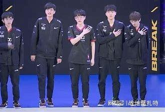 edg夺冠疯狂行为吃瓜,疯狂行为引热议，吃瓜群众纷纷围观