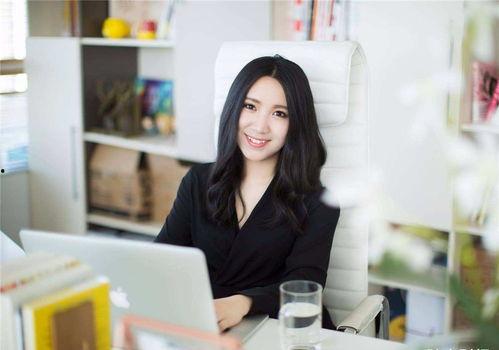 90后泰国网红pl博主,青春活力，泰国时尚风向标